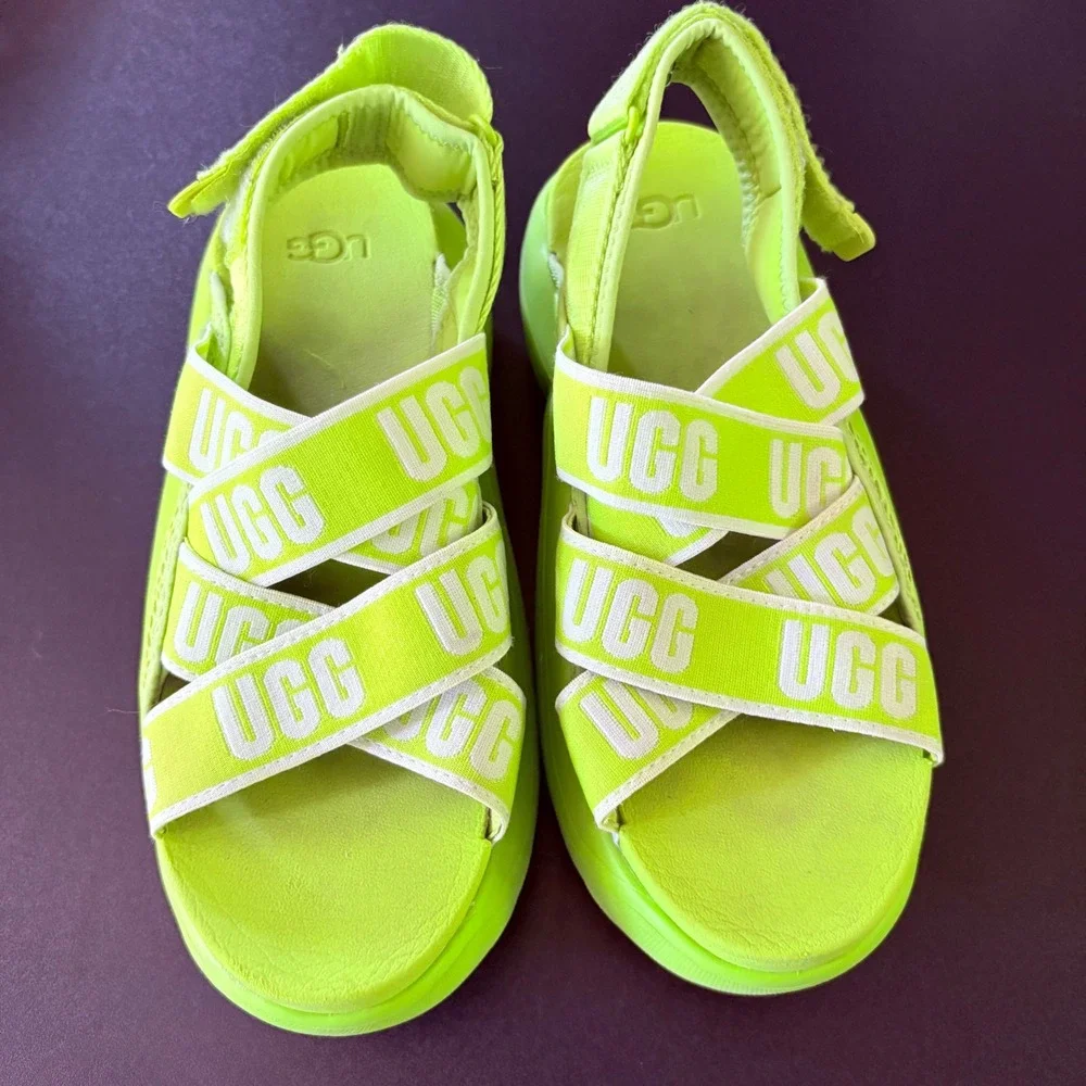 UGG L.A. Cloud platform sandals lime green size 7 strappy chunky comfort vibrant